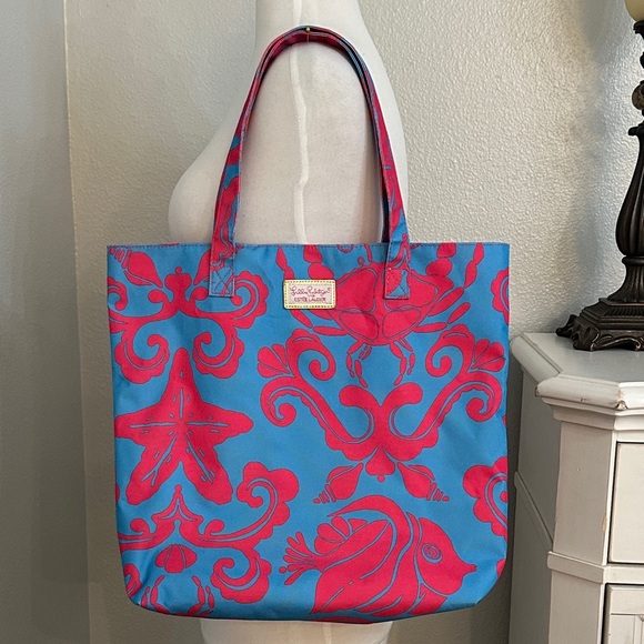 Lilly Pulitzer Handbags - Lilly Pulitzer For Estee Lauder‎ Tote Bag Blue Red